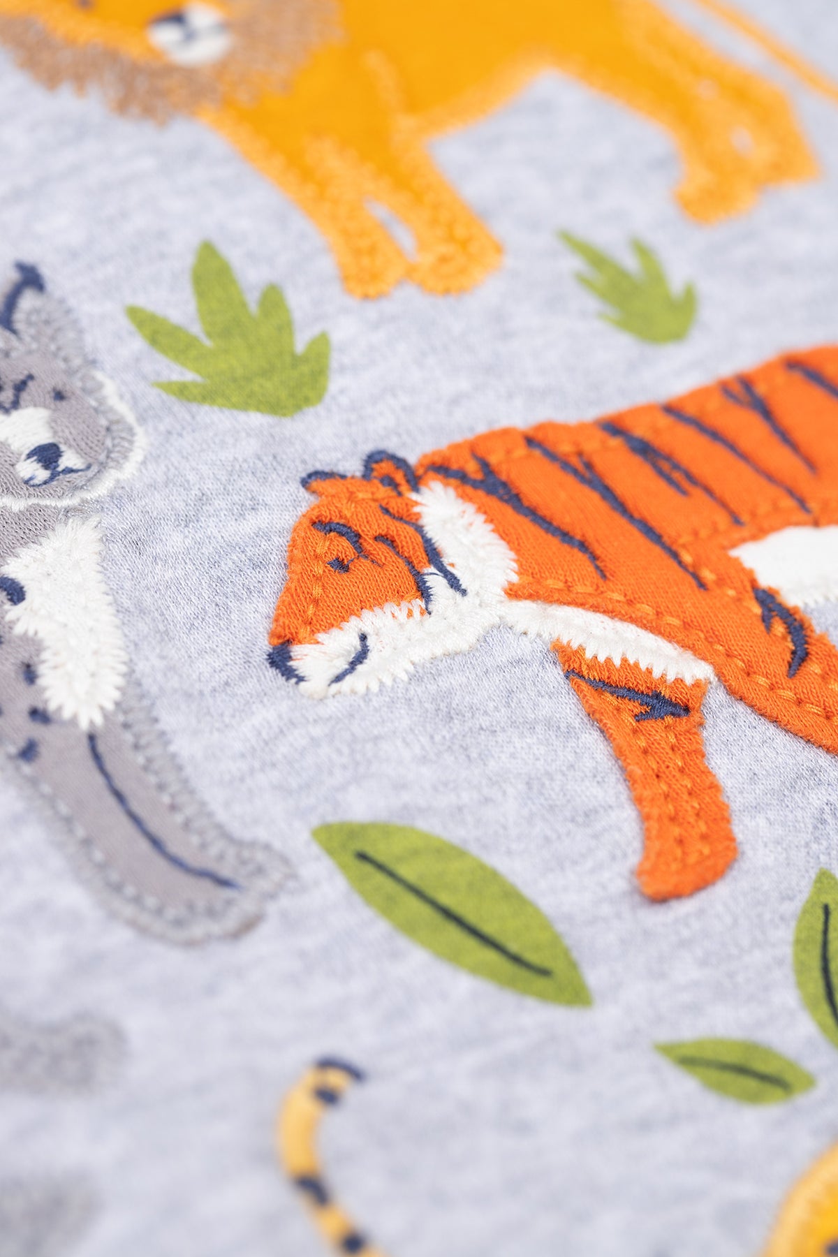 Frugi Jake T-Shirt 501917A5gmca Big Cats Clothing 2-3YRS / Multi,3-4YRS / Multi,4-5YRS / Multi,5-6YRS / Multi,6-7YRS / Multi,7-8YRS / Multi,8-9YRS / Multi