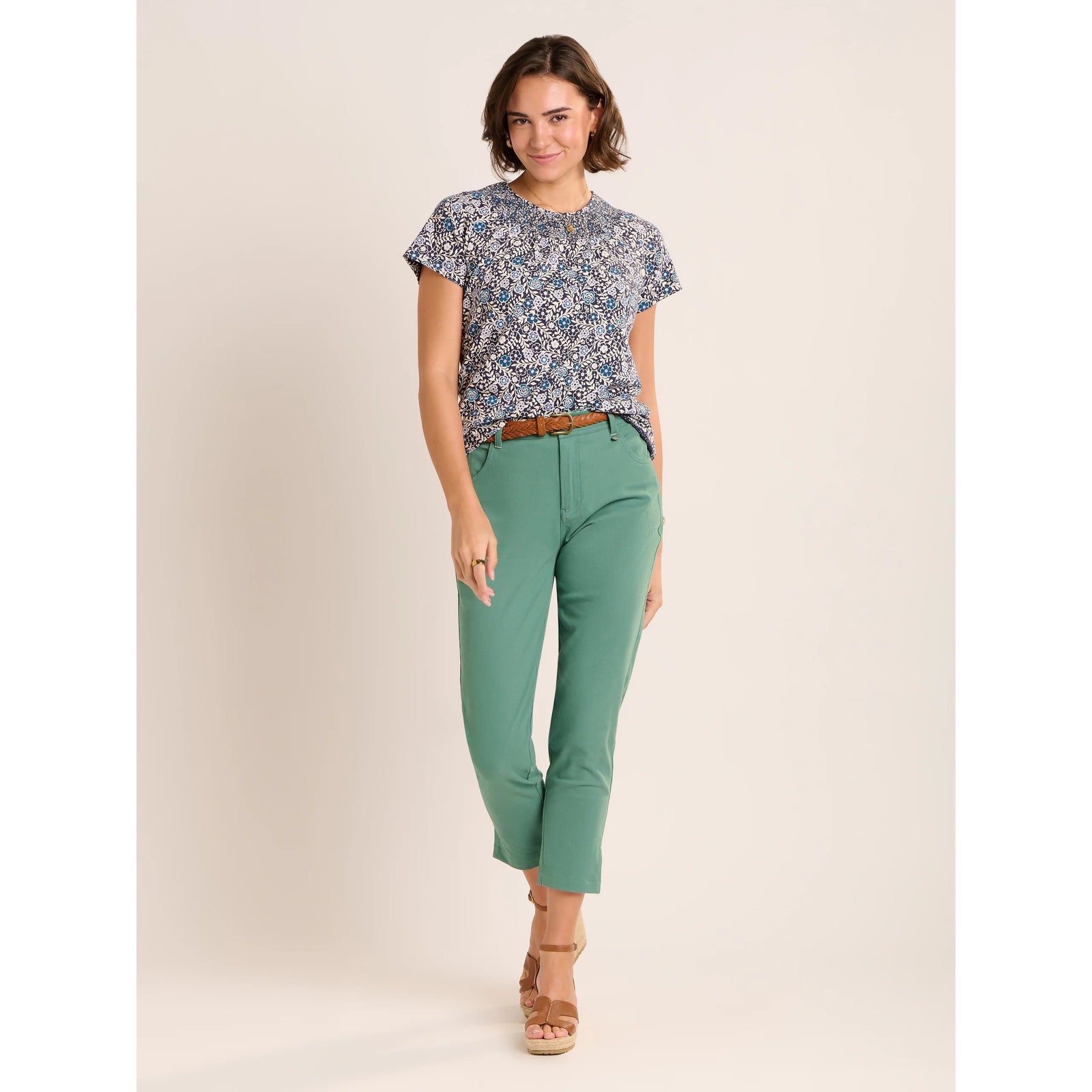 Brakeburn Womens Cropped Blake Trousers Green Clothing UK8 / Green,UK10 / Green,UK12 / Green,UK14 / Green,UK16 / Green