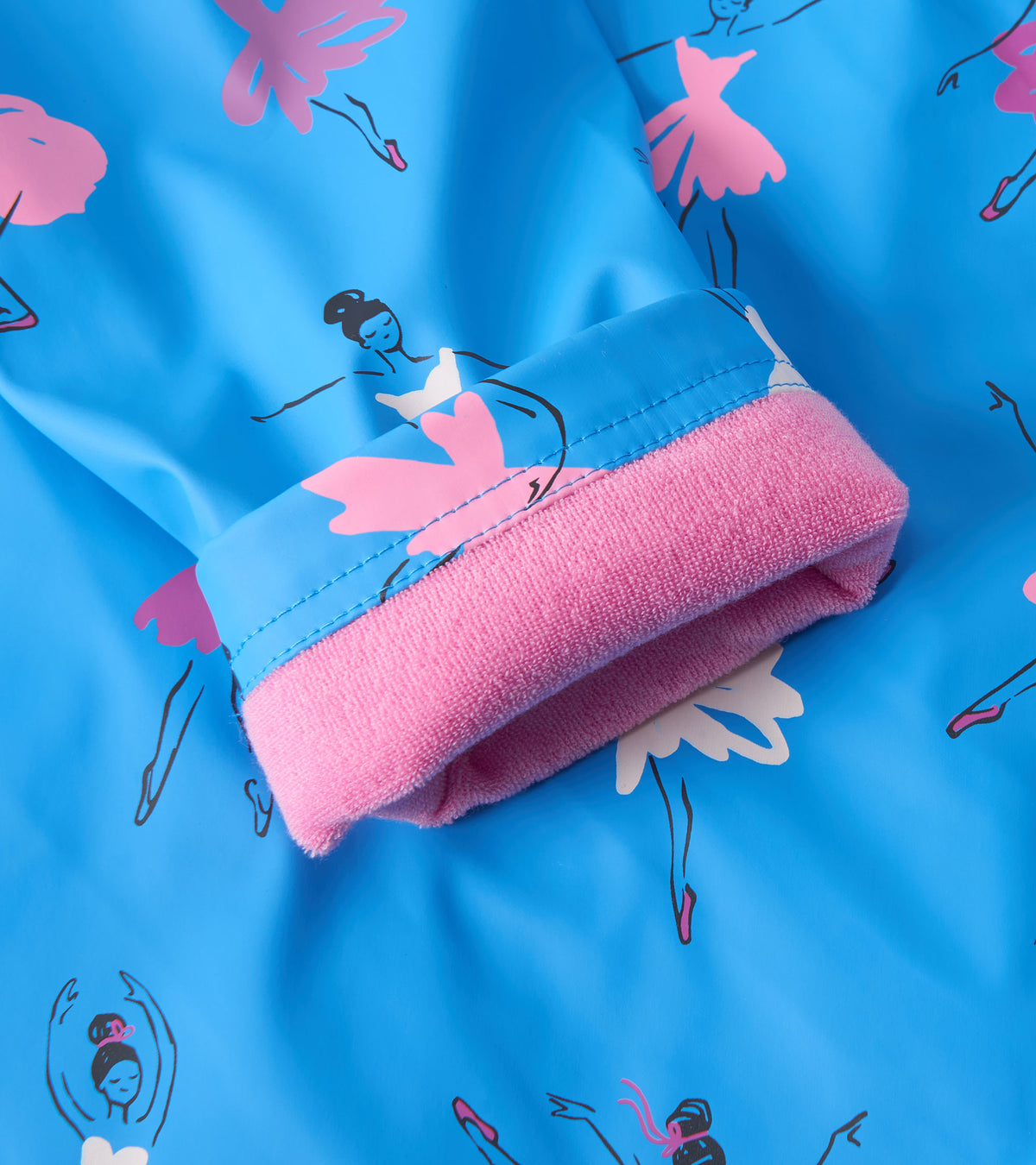 Hatley Ballet School Colour Changing Raincoat Clothing 2YRS / Blue,3YRS / Blue,4YRS / Blue,5YRS / Blue,6YRS / Blue,7YRS / Blue,8YRS / Blue