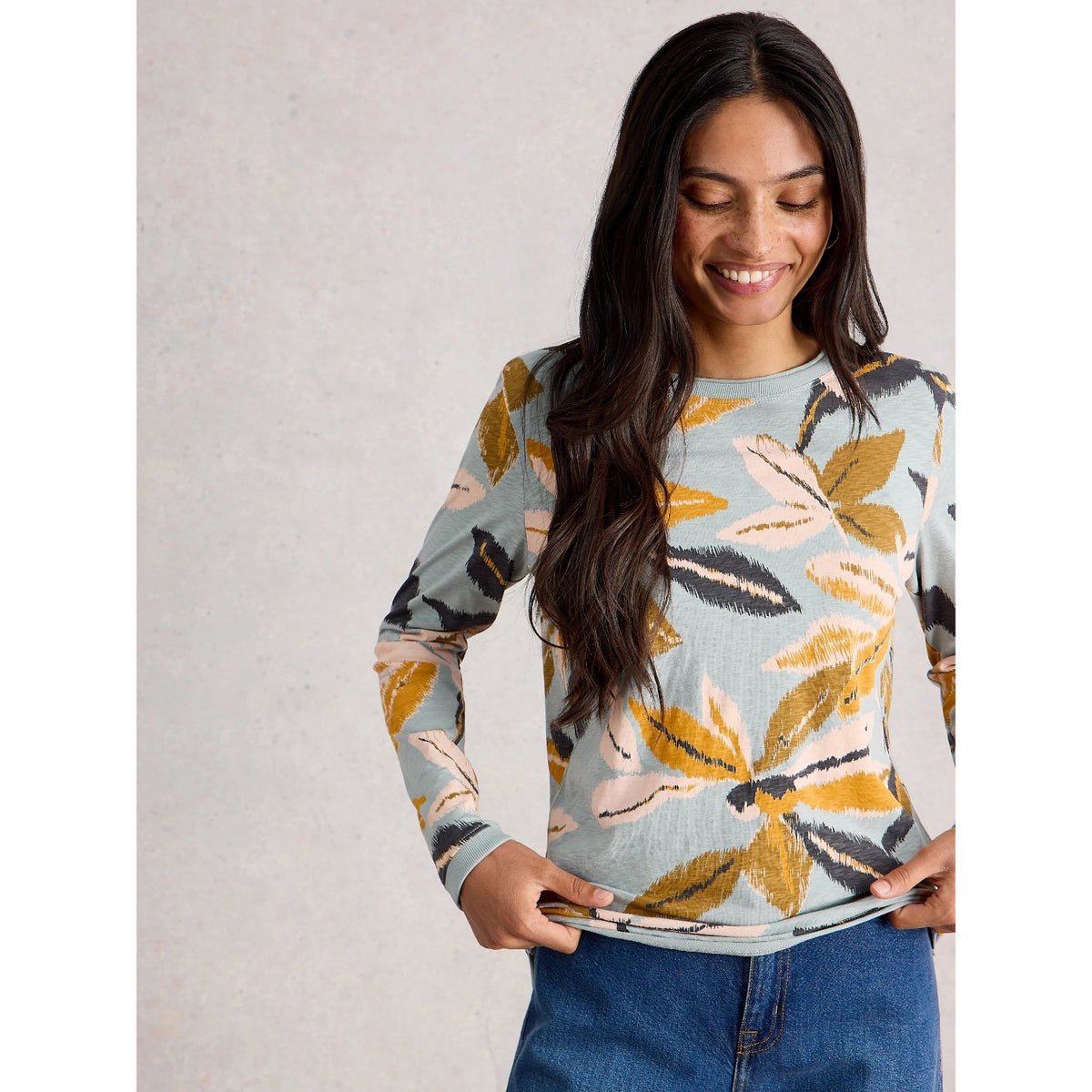 White Stuff Womens Clara T-Shirt 444317 Blue Print Clothing UK8 / Blue,UK10 / Blue,UK12 / Blue,UK14 / Blue,UK16 / Blue,UK18 / Blue