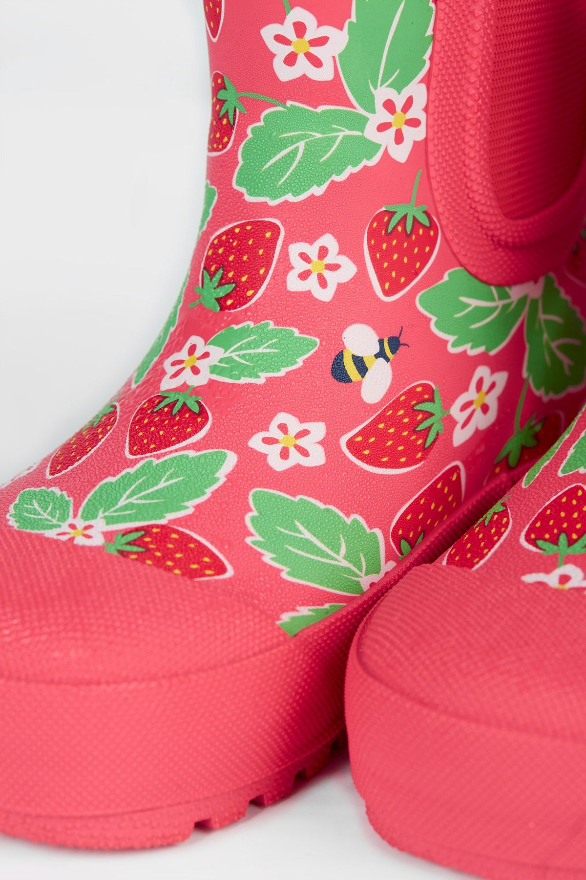 Frugi Short Wellingtons Strawberries Footwear UK4 INFANT / Strawberry,UK5 INFANT / Strawberry,UK6 INFANT / Strawberry,UK7 INFANT / Strawberry,UK8 INFANT / Strawberry,UK9 KIDS / Strawberry,UK10 KIDS / Strawberry,UK11 KIDS / Strawberry,UK12 KIDS / Strawberry