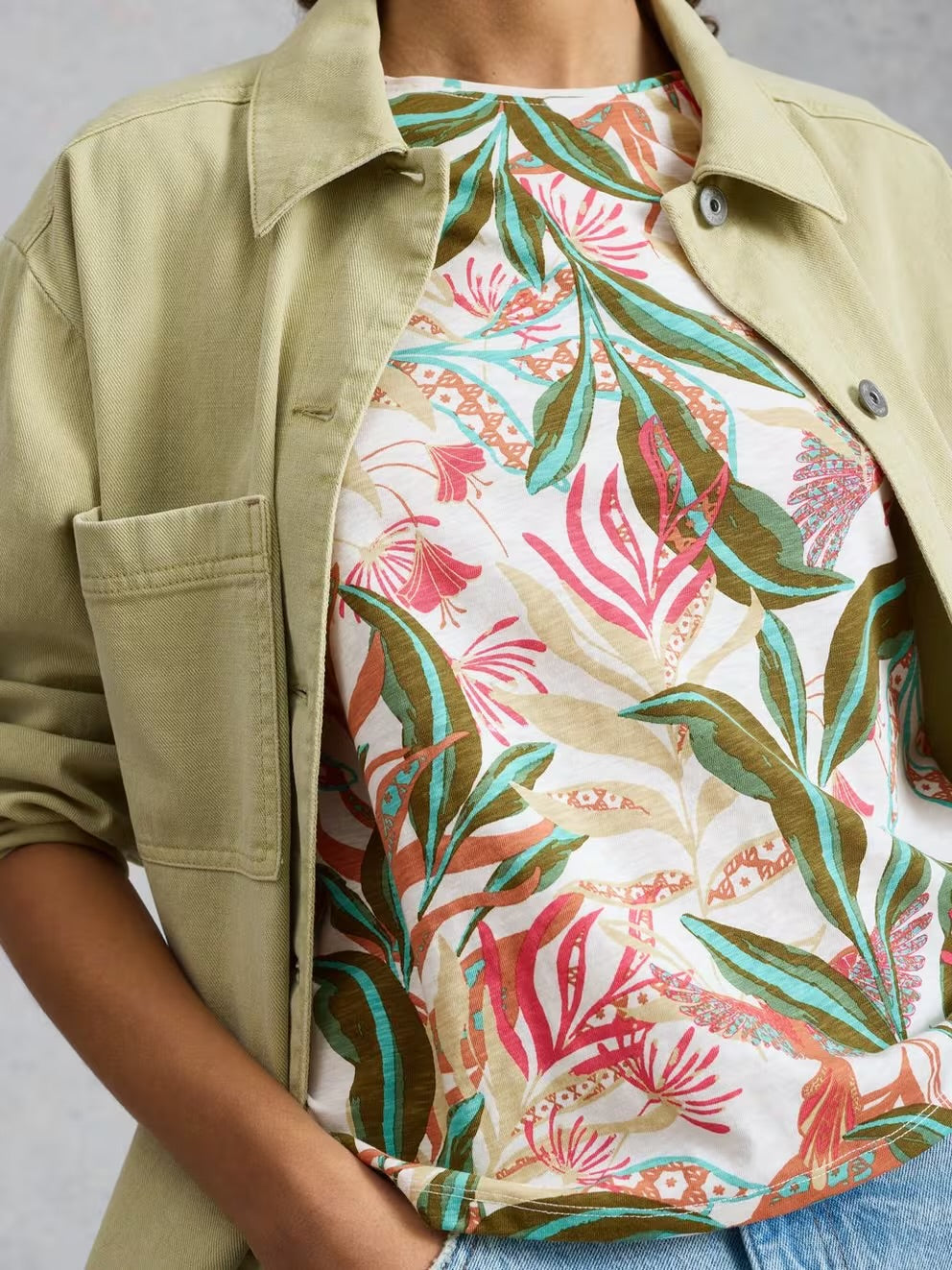 White Stuff Womens Abbie T-Shirt 445863 Ivory Green Print Clothing UK8 / Multi,UK10 / Multi,UK12 / Multi,UK14 / Multi,UK16 / Multi,UK18 / Multi