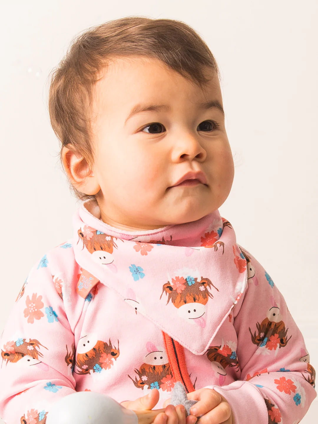 Blade &amp; Rose Bonnie Highland Cow Bib Accessories ONE SIZE / Pink