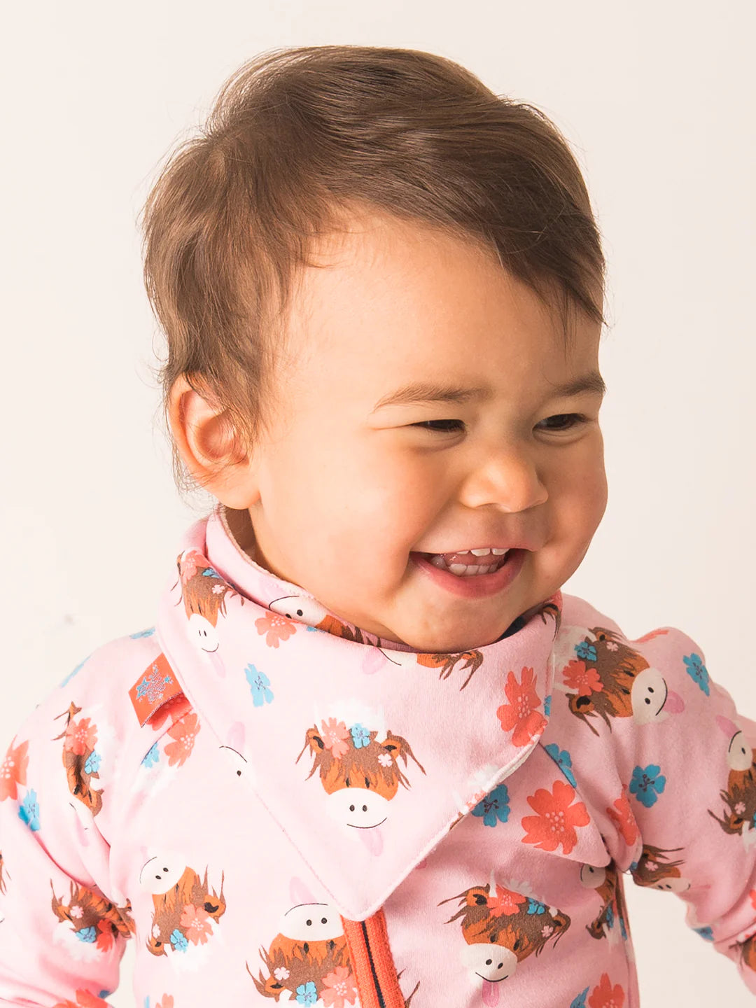 Blade &amp; Rose Bonnie Highland Cow Bib Accessories ONE SIZE / Pink