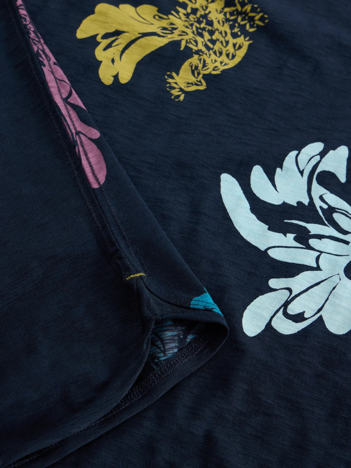 White Stuff Womens Clara T-Shirt 447357 Navy Print Clothing UK8 / Navy,UK10 / Navy,UK12 / Navy,UK14 / Navy,UK16 / Navy,UK18 / Navy